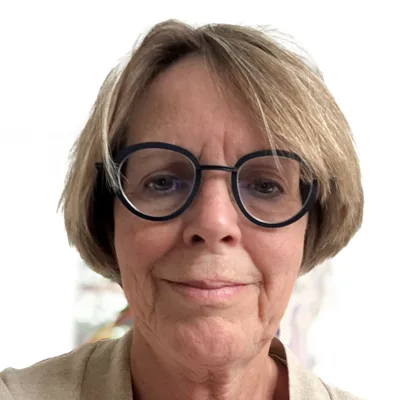 Mieke Steins