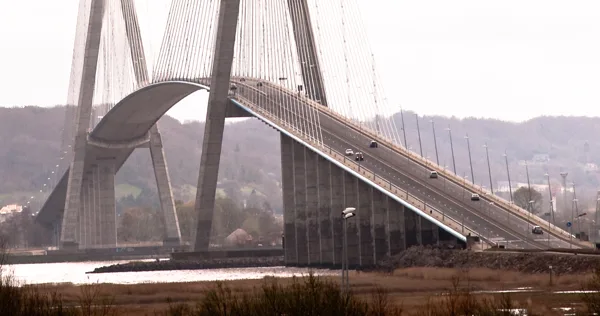 Brug Normandie contrasten-3-2