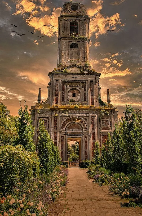 sized_Toren