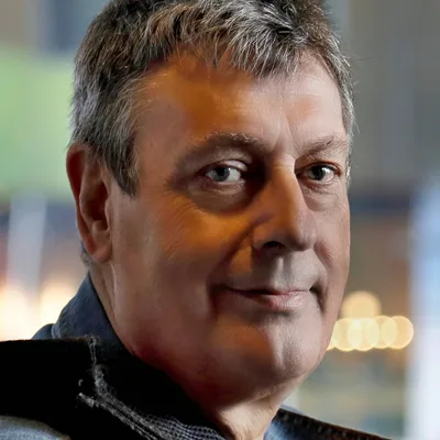 Stef Ostrowski