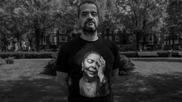 q1030959_54269704430_o