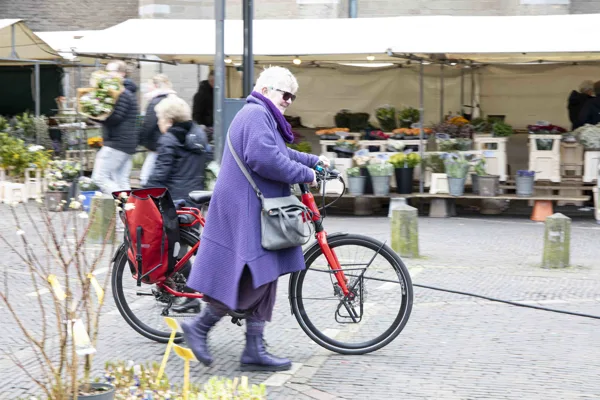 2025-03-01-Bloemenmarkt-Utrecht-0147