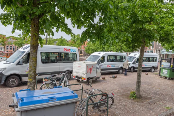 Blokzijl de 3 Plusbussen
